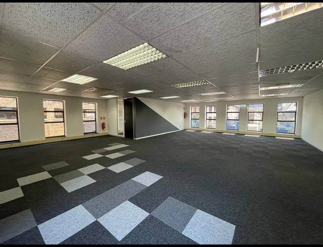 277M² OFFICE TO LET IN HURLINGHAM